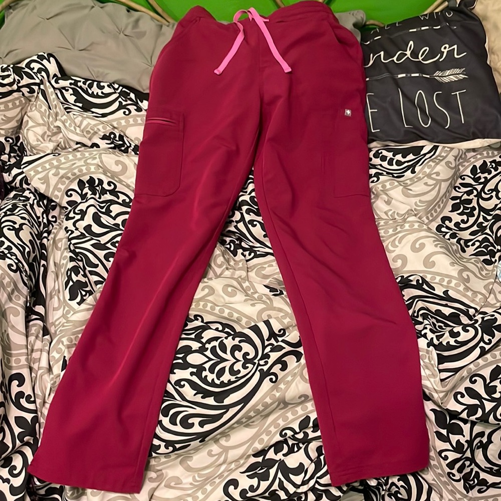 Figs Scrubs Size Small pink Figs YOLA scrub pants